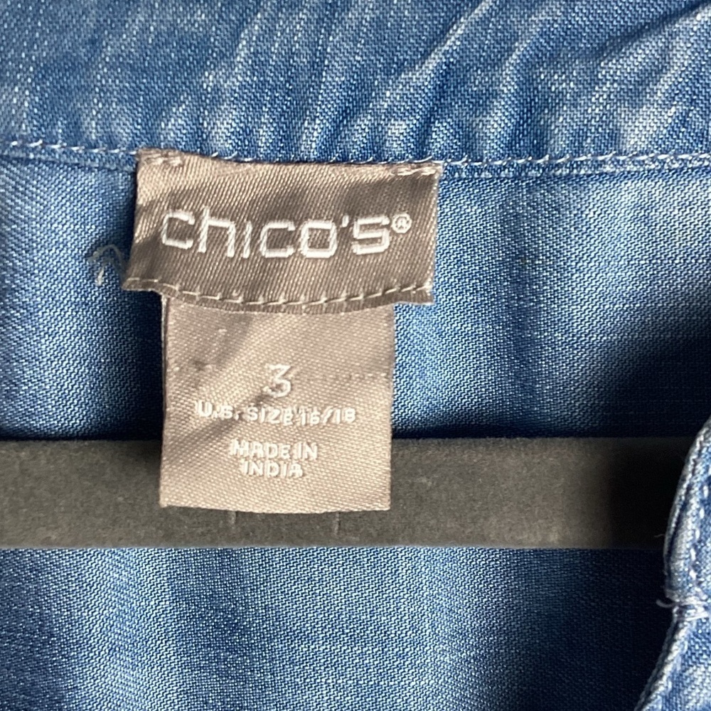 Chico's Chambray Lyocell V Neck Blouse Longline 3/4 Sleeve Lace Applique XL/16 - Picture 4 of 9